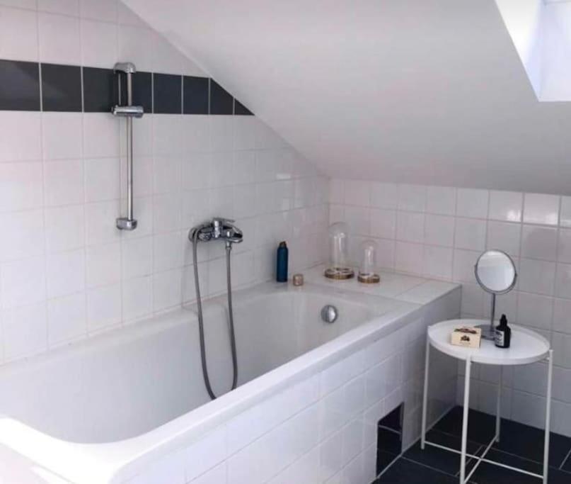 Sonnige Und Ruhige Wohnung Fur Entspanntes Reisen Vienna Esterno foto